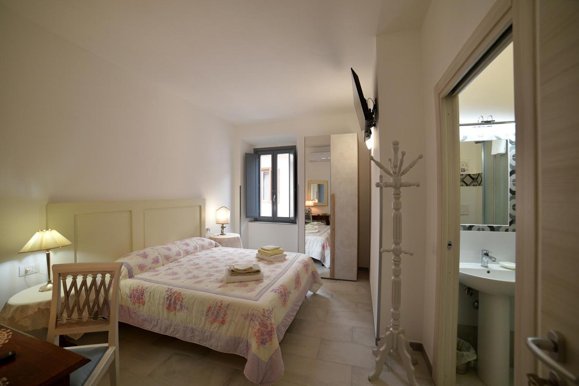 Il Palazzetto Bed & Breakfast Bolsena Exterior photo