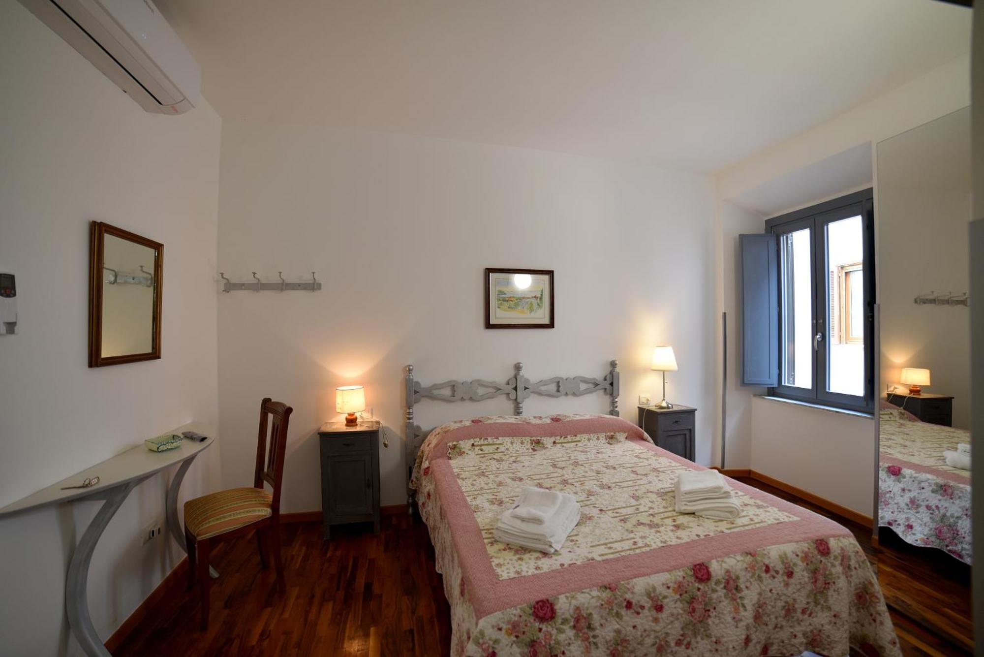 Il Palazzetto Bed & Breakfast Bolsena Exterior photo