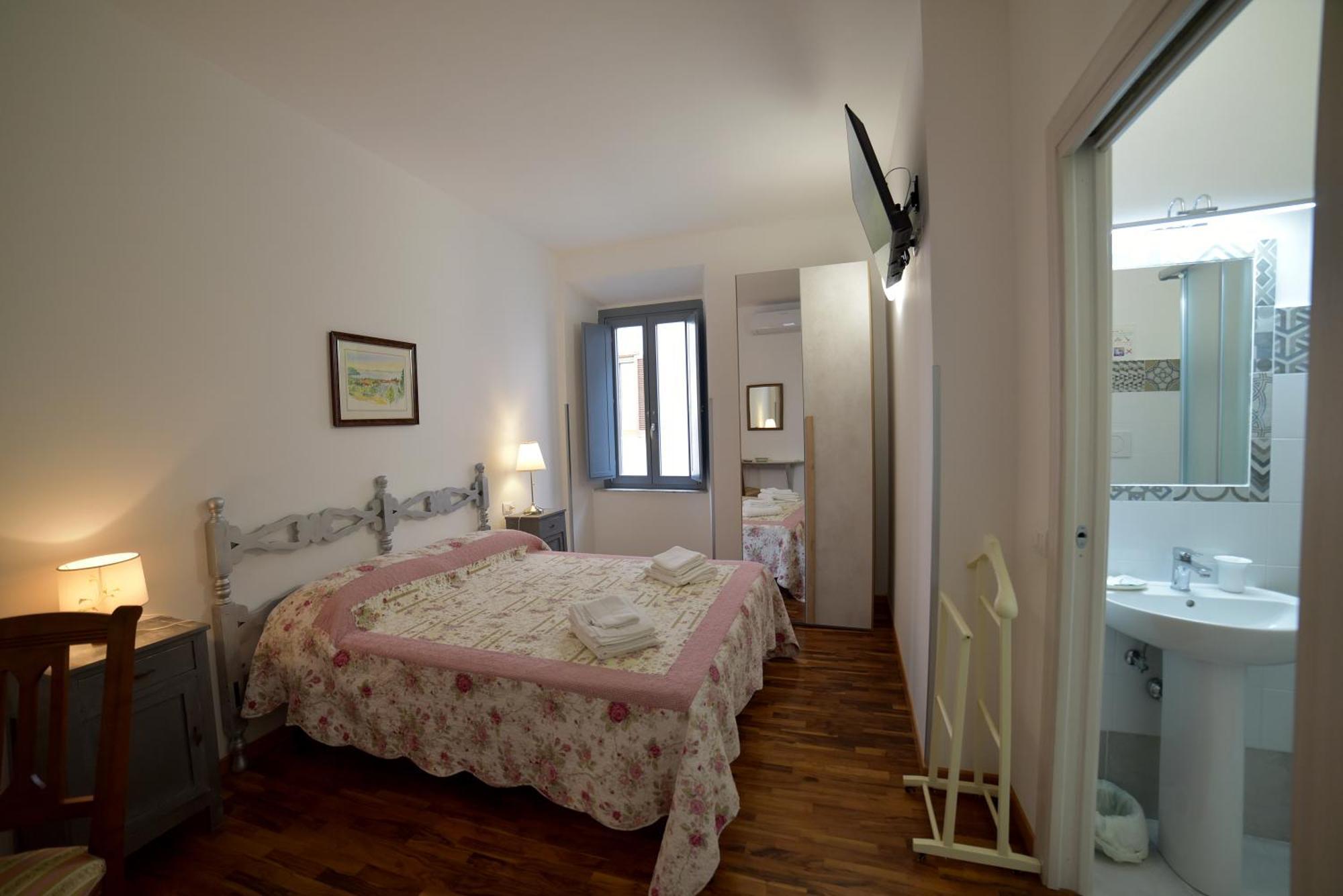 Il Palazzetto Bed & Breakfast Bolsena Exterior photo